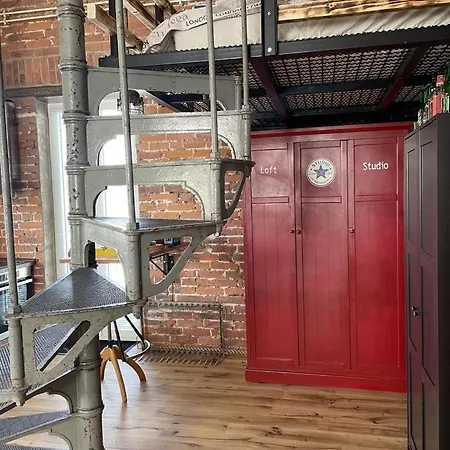 Neu! The Loft Apartment
